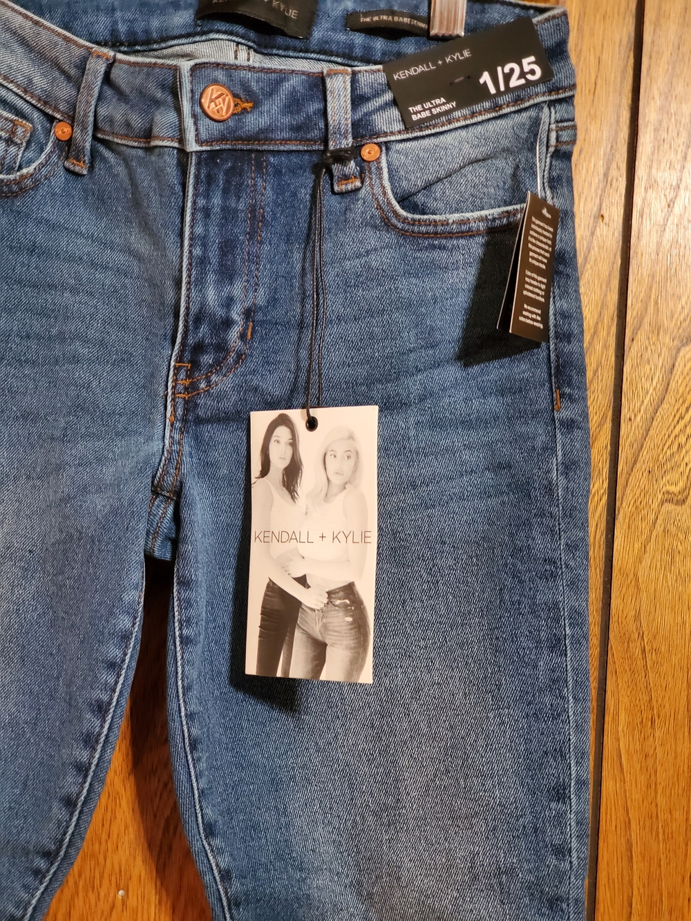 Kendall & Kylie Medium Blue Ultra Babe Skinny Jeans New Size 1/25